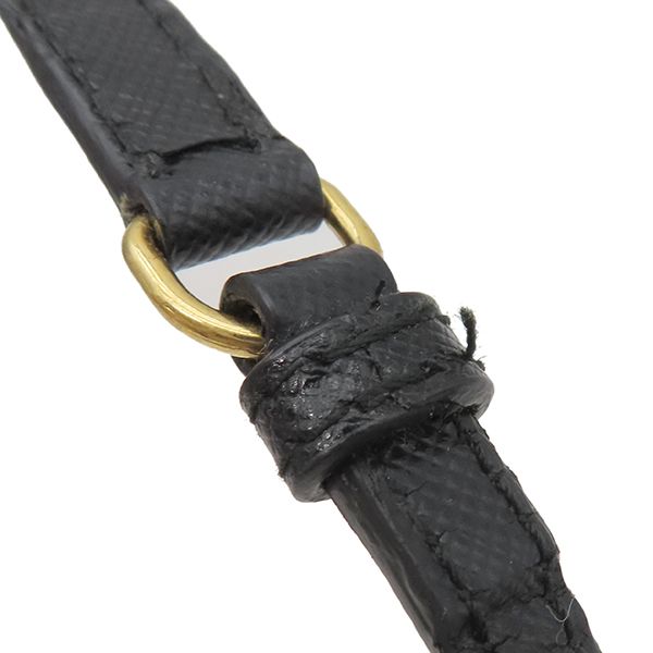 Prada Chain Wallet Saffiano Metal Shoulder Wallet Leather Nero Gold Hardware