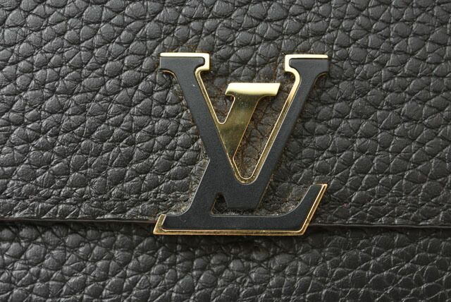 Louis Vuitton Wallet Louis Vuitton Portefeuille Capucines Compact Taurillon