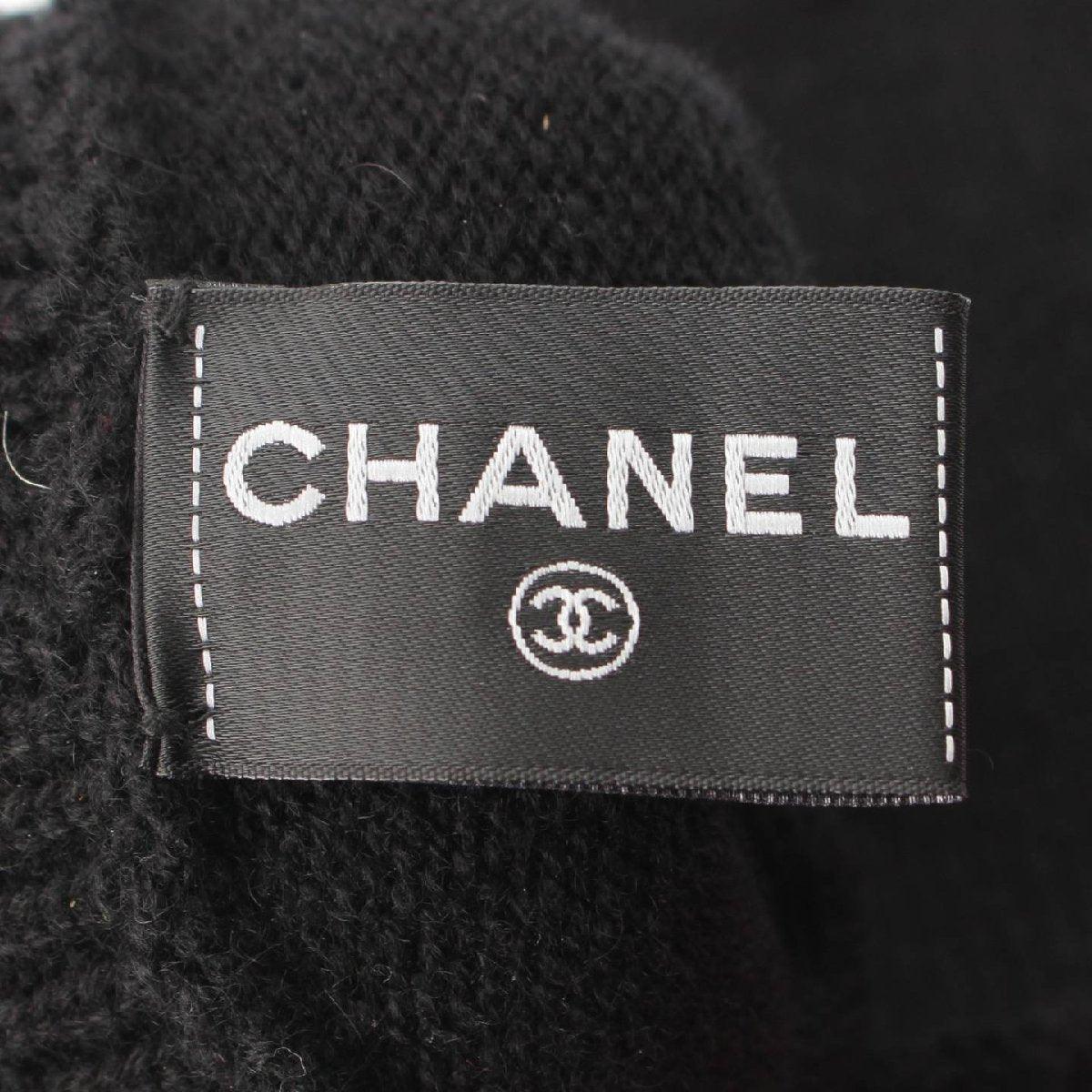 Authentic CHANEL CC Logo Cashmere Black Pink Gloves - The Reluxe