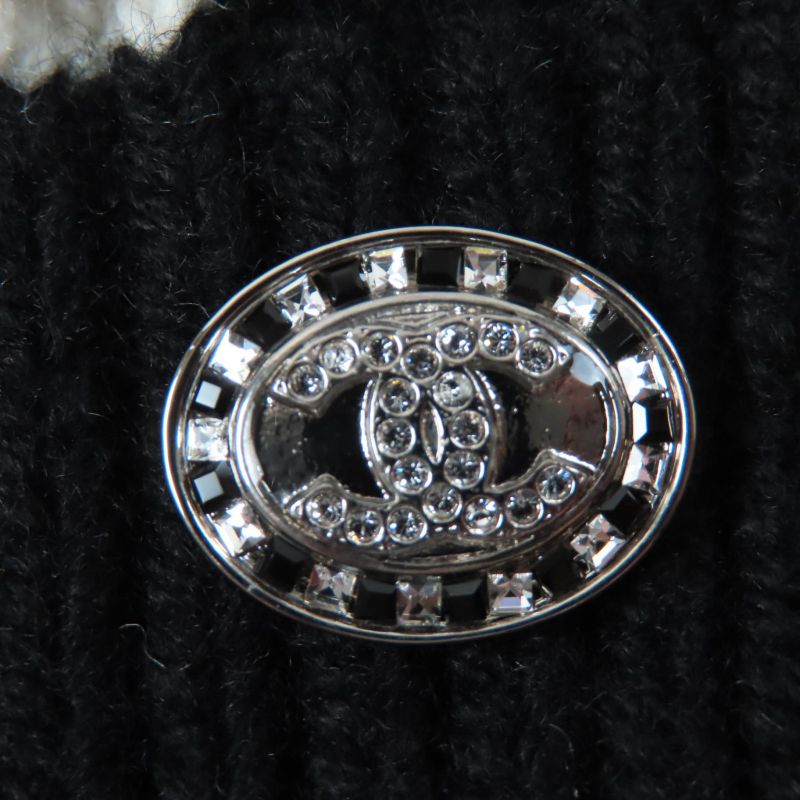 CHANEL P74123k10621 Cashmere Coco Mark Button Cable Knit Deep V-neck Long