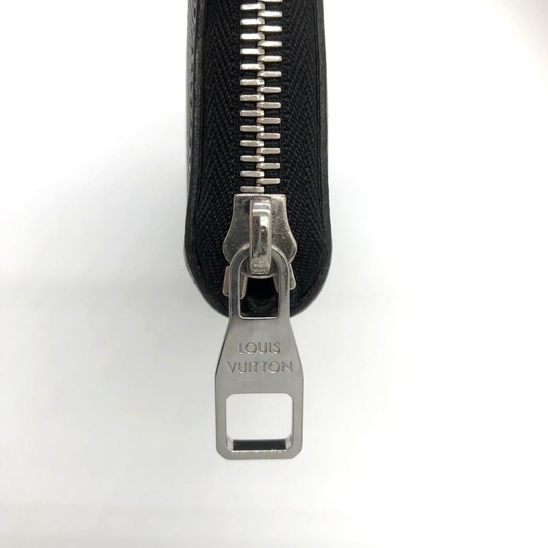 Louis Vuitton Zippy Wallet Vertical M30510 Long Wallet Black Taiga /leather