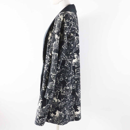 Chanel P60011 Cotton Partially Lined Silk Coco Mark Buttons Total Pattern Shawl