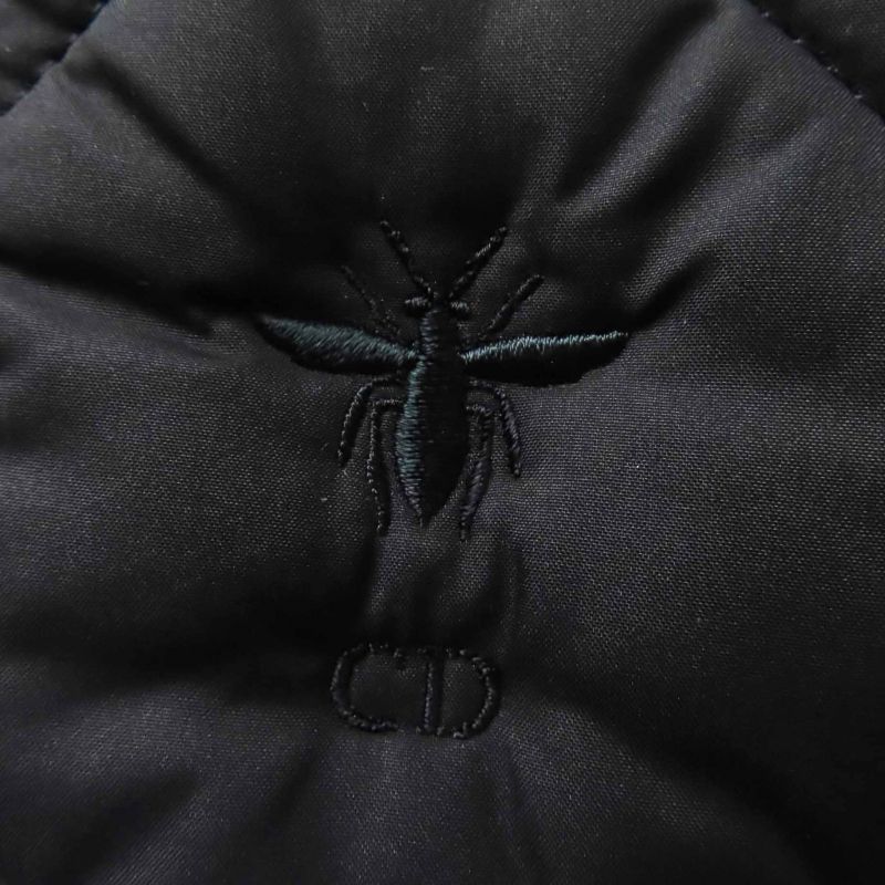 Christian DIOR 157c24a2827 Micro Cannage Technical Taffeta BEE Embroidered
