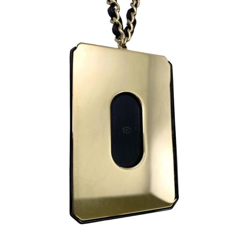 Chanel Ab6421 B06189 Nd228 Chain Necklace Card Case Black Gold Hardware with