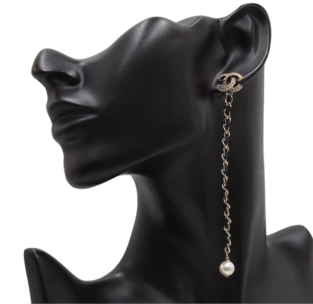 Ultra Chanel Coco Mark Faux Pearl Swing Earrings