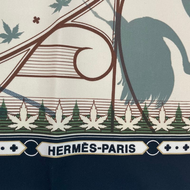 Hermes Carre 90 Chaque Rencontre EST Unique Once-in-a-lifetime Scarf Bird