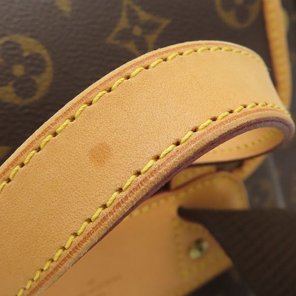 Louis Vuitton Backpack Daypack Sac a de Vosfort Monogram Canvas Monogram Gold