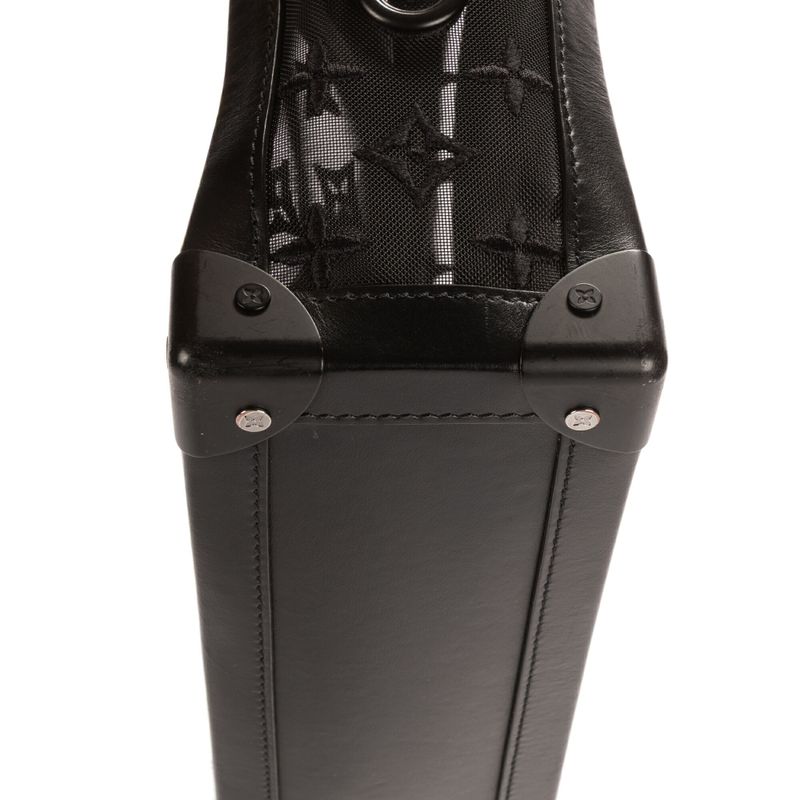 Louis Vuitton Soft Trunk Mesh 2019 Collection Black Monogram Miroir A