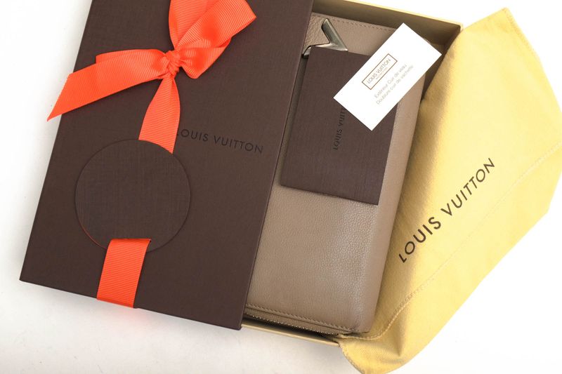 Louis Vuitton Long Wallet Ladies Women Leather Genuine Leather Beige M60147