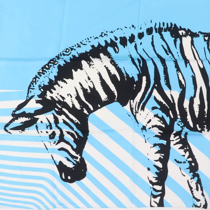 Christian DIOR 22SS 22anp090i610 D-jungle Pop 100% Silk Animal Scarf Multicolor