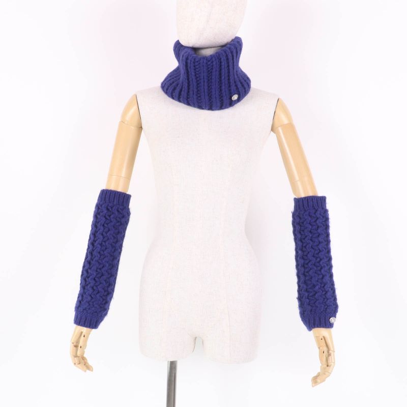 CHANEL P72987k10476 Knit Neck Warmer/arm Warmer 2-piece Set With Coco Mark Blue