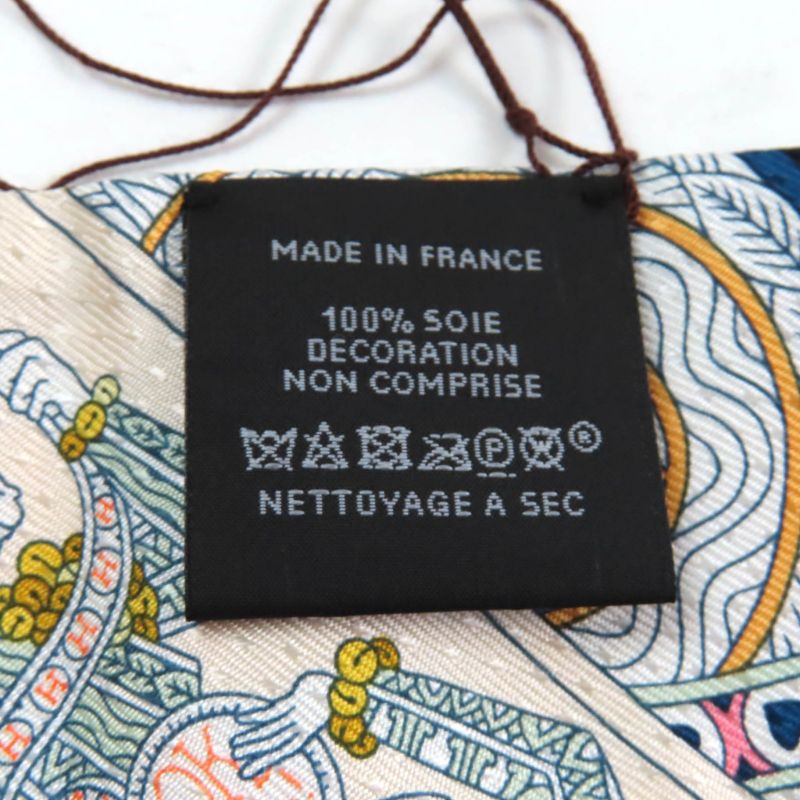 Hermes Pique DAME DE Coeur Queen Of Hearts 100% Silk With Tulle Rhinestones