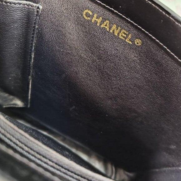 CHANEL Vintage Patent Leather Tote Purse Shoulder Bag Black