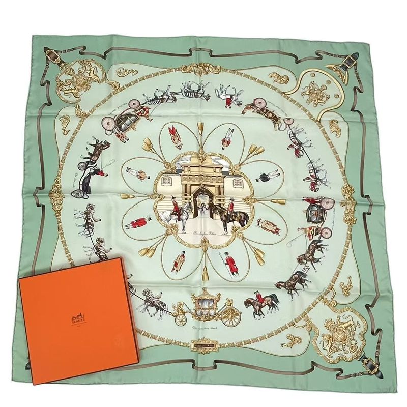 Hermes Carré 90 THE Royal MEWS Royal Stable Scarf Silk Green With Box