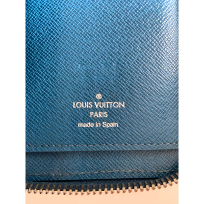 Louis Vuitton Zippy Wallet Taiga Vertical Round Long Wallet M32836 Blue