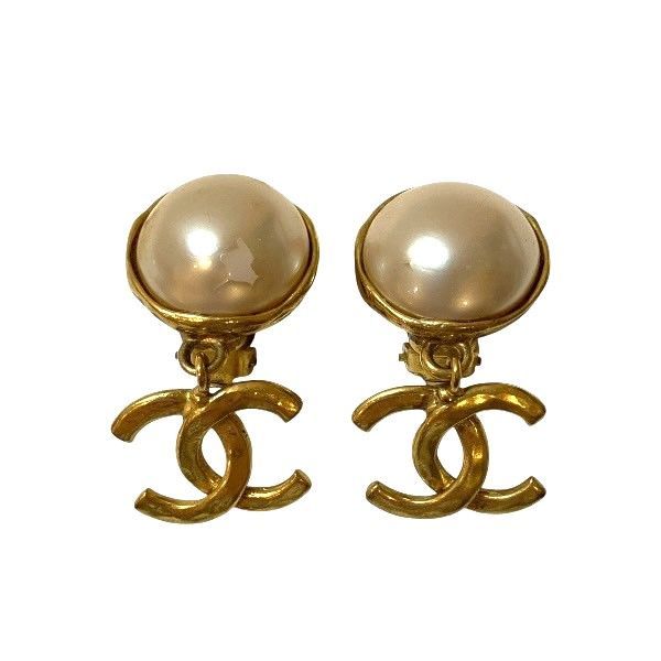 Chanel Coco Mark 93P Faux Pearl Gold Branded Accessories Earrings Ladies