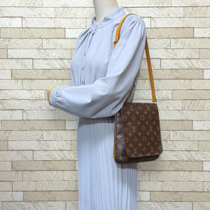 Louis Vuitton Musette Salsa Short Monogram Shoulder Bag Monogram Canvas M51258