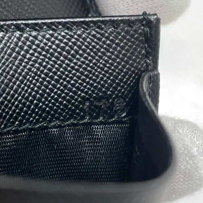 Prada Business Card Case Black NERO Excellent Condition Saffiano Leather