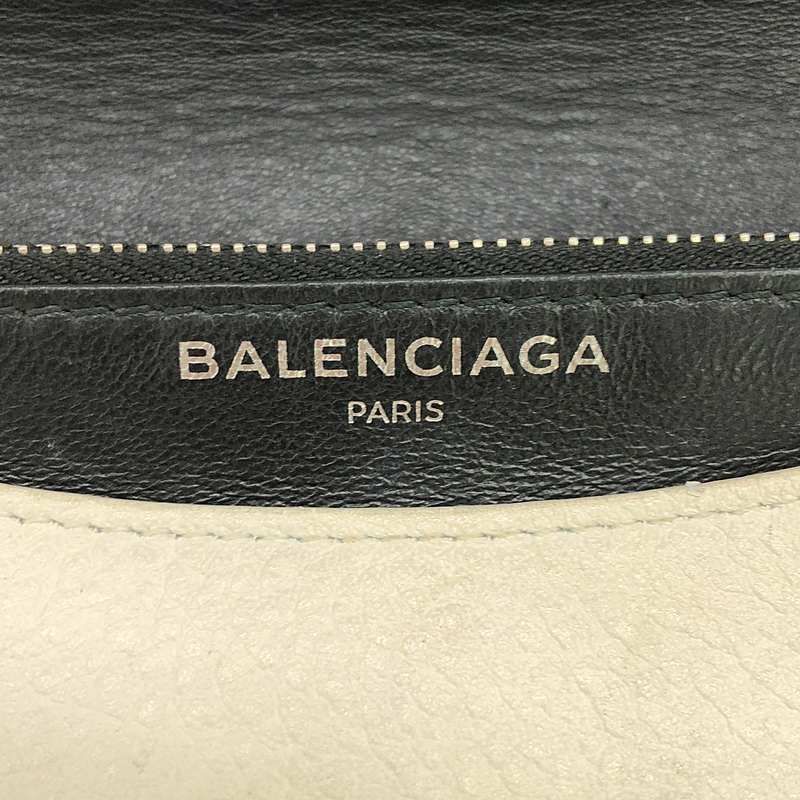 Balenciaga - 537387 Everyday Leather Logo Chain Wallet Shoulder Bag - White -