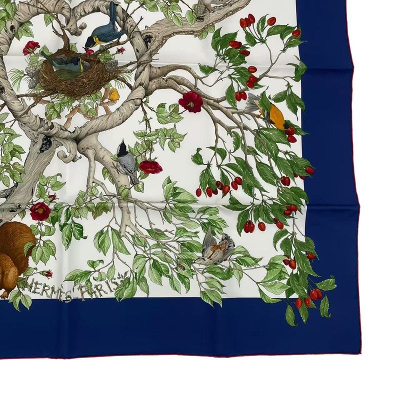 Hermes Carre 90 AU Coeur DES BOIS In The Woods Scarf Silk Navy With Box