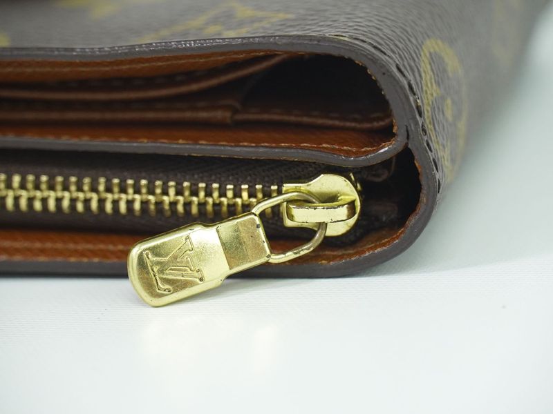 Authentic Louis Vuitton LV Compact Zip Monogram Fold Wallet Brown M61667
