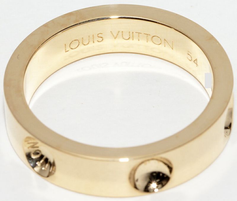 Louis Vuitton 18K Yellow Gold Petite Berg Empreinte Ring Q9126h