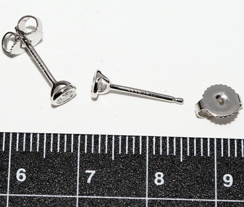 Tiffany & Co Earrings Pt950 Diamond 2P (016ct) Elsa Peretti By-the-yard Earrings