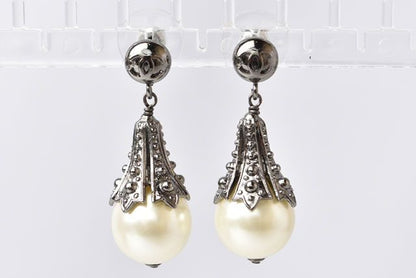 Chanel Earrings Chanel Pearl Motif Coco Mark Gunmetal