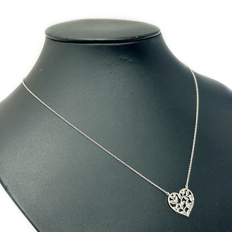 Tiffany & Co Silver Olive Leaf Heart Necklace 2.3g 925 Engraved 353042 Necklace