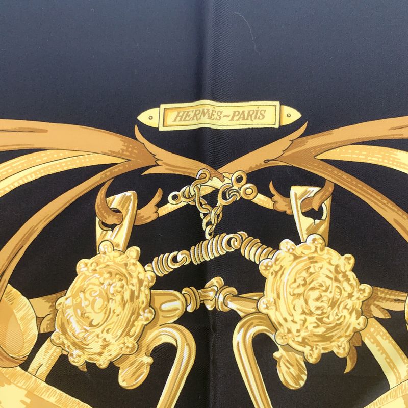 Hermes Carre 90 LE MORS A LA Conetable Gag Grace Black And Gold Scarf With Box