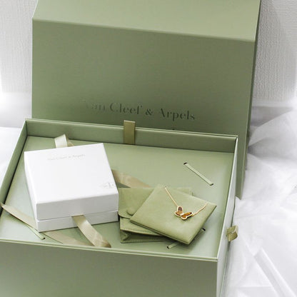 Van Cleef Diamond Taiga Zoo Eye Papillon Necklace 18K E1487