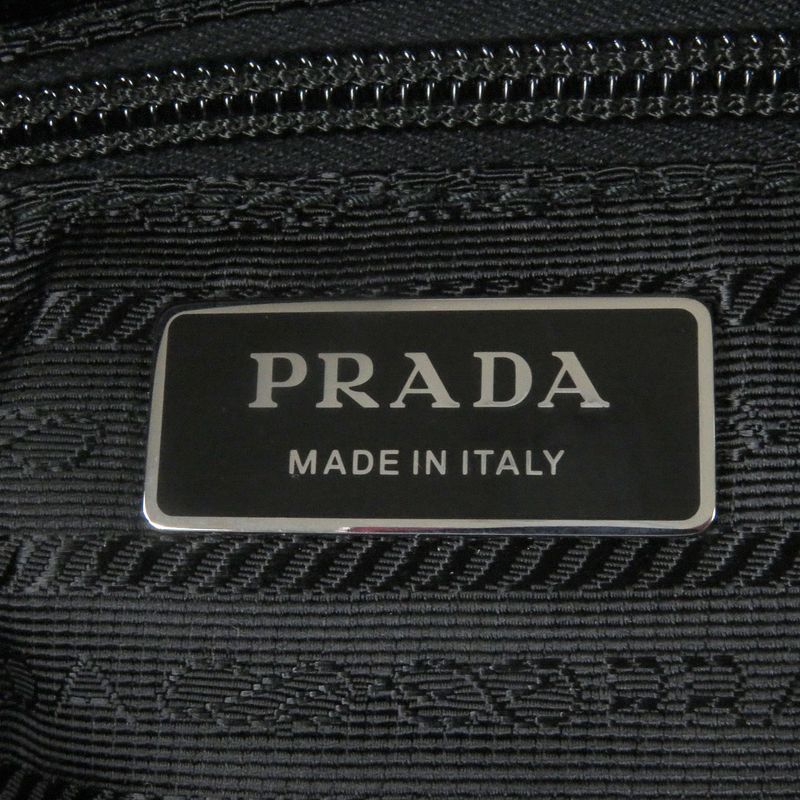 Prada 1bc167 Re-nylon Triangle Logo Triangle Plate Shoulder Bag With Pouch