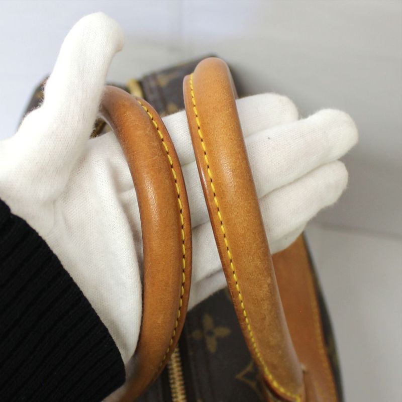 Louis Vuitton M47270 Deauville Monogram Handbag A25-641