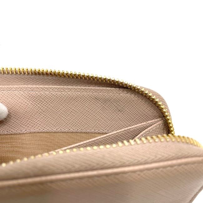 Prada Round Zipper Long Wallet Beige 1ml506 Wallet Excellent Condition