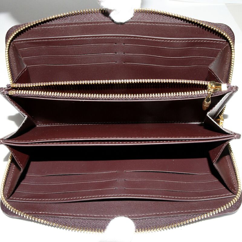 Louis Vuitton Round Zipper Long Wallet With Change Pocket Vernis Amarante Zippy
