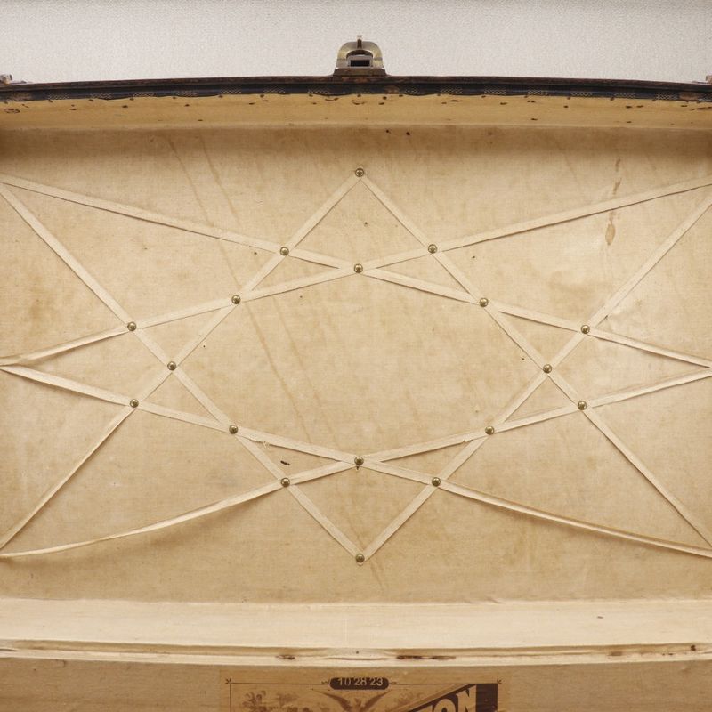 Louis Vuitton Vintage Damier Canvas Brown Unisex Trunk