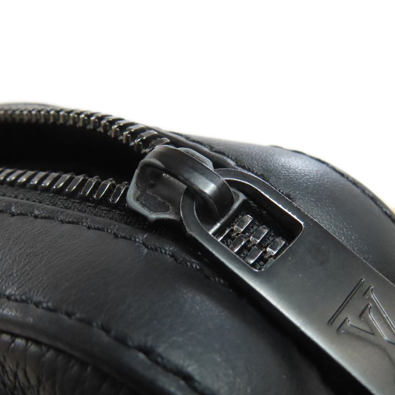 Louis Vuitton M22482 Fastline Messenger Shoulder Bag Leather Women