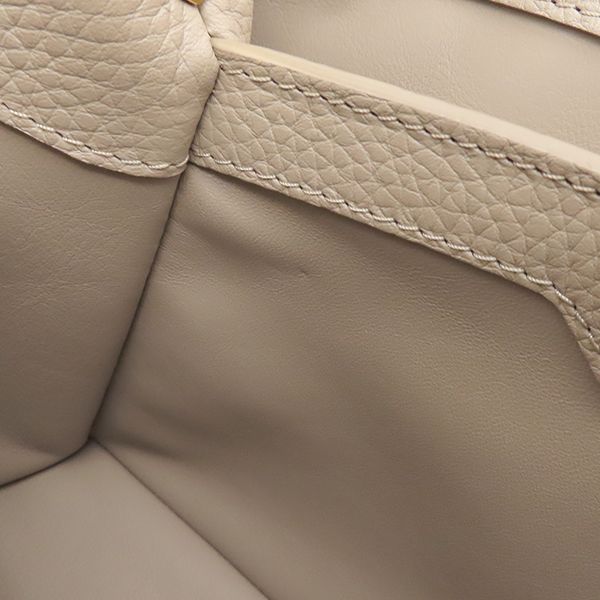 Louis Vuitton 2way Bag Capucines MM Taurillon Leather Beige Gold Hardware