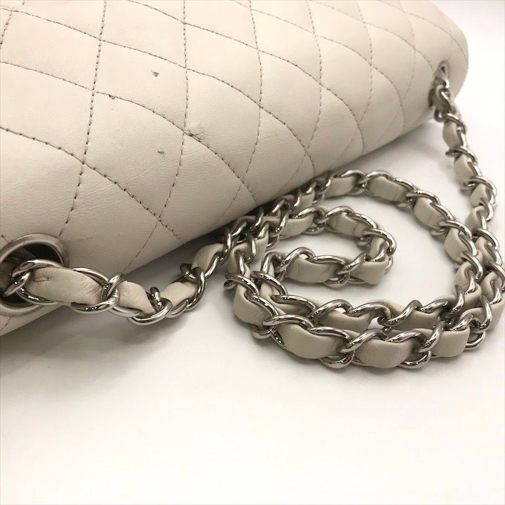 Chanel CC Logo Turnlock Lambskin Chain Shoulder Bag White Purse