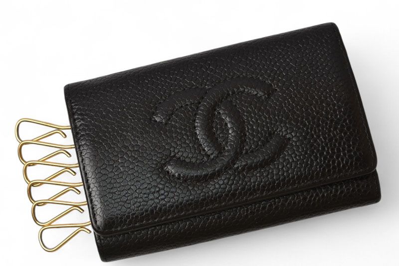 Chanel Key Case Chanel 6-slot CC Mark Caviar Skin Black Gold Hardware