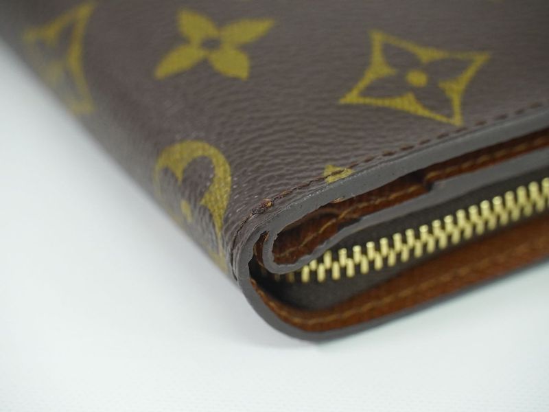 Authentic Louis Vuitton LV Compact Zip Monogram Fold Wallet Brown M61667