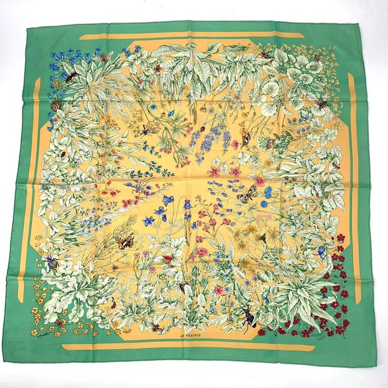 Hermes Carre 90 Silk Scarf LA Prairie Meadow Green