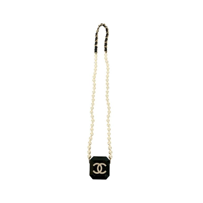 Chanel Airpodspro Necklace Case Chain Lambskin Fake 21BA