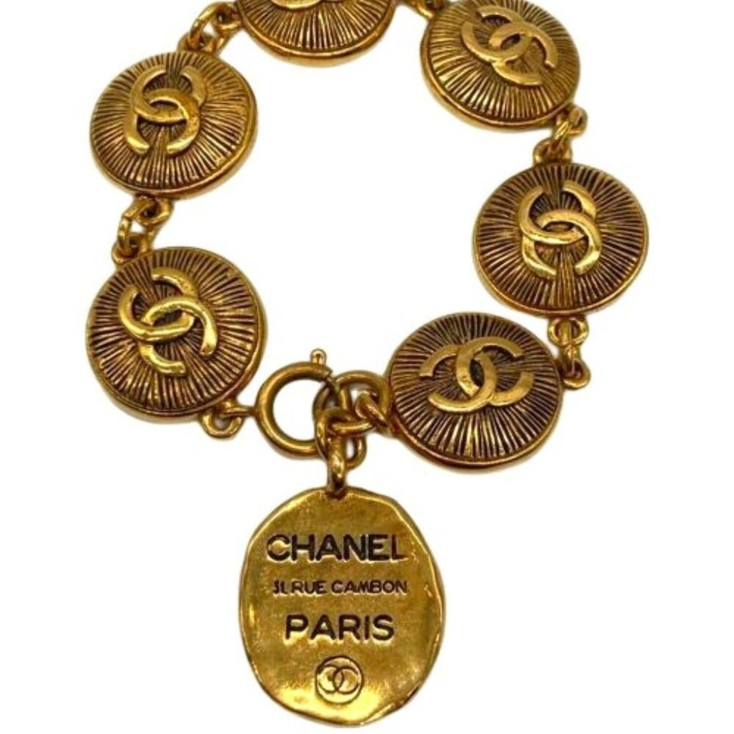 Chanel 31 RUE CAMBON CC Logo 24K Vintage Bracelet Chain Clasp Gold - The Reluxe