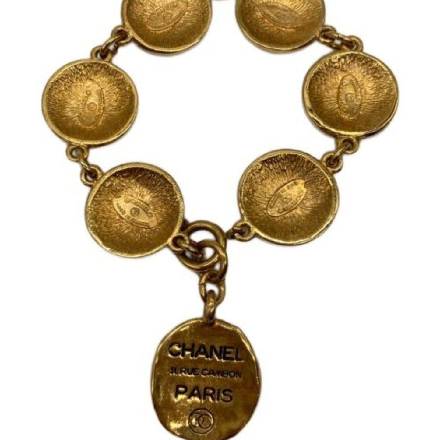 Chanel 31 RUE CAMBON CC Logo 24K Vintage Bracelet Chain Clasp Gold - The Reluxe