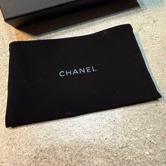 Chanel CC Classic Caviar Card Case Black Leather - The Reluxe