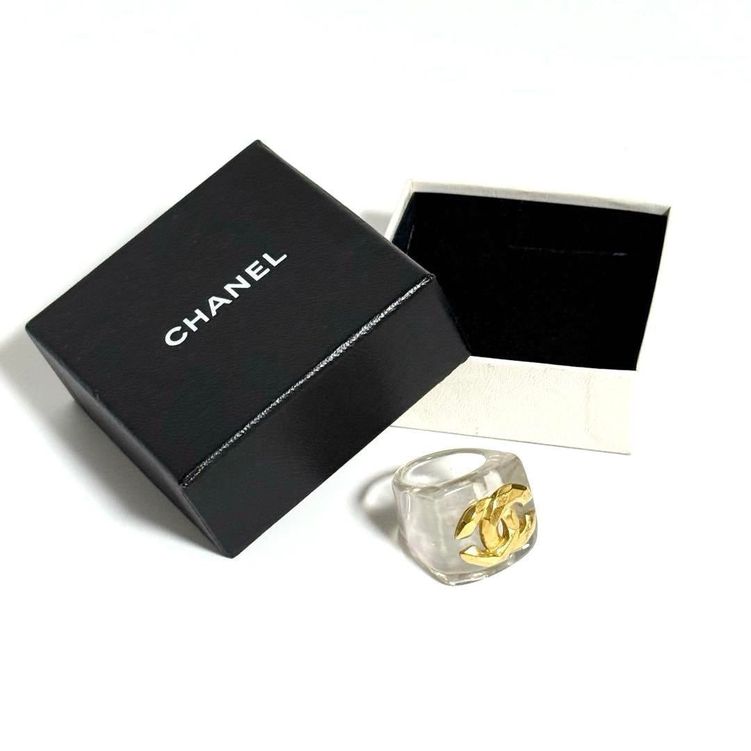 Chanel CC Vintage Wide Clear Gold Ring - The Reluxe