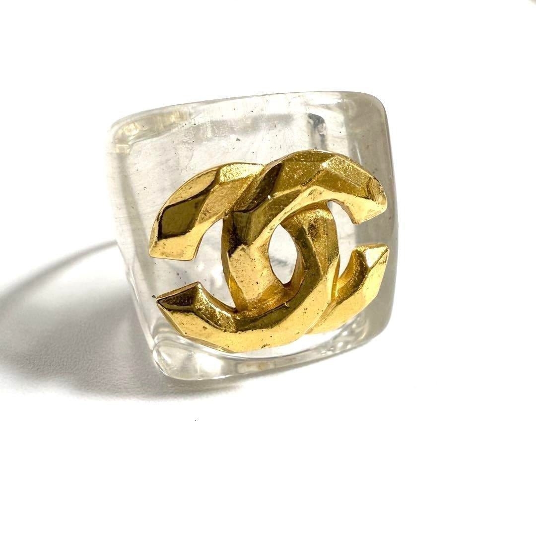 Chanel CC Vintage Wide Clear Gold Ring - The Reluxe