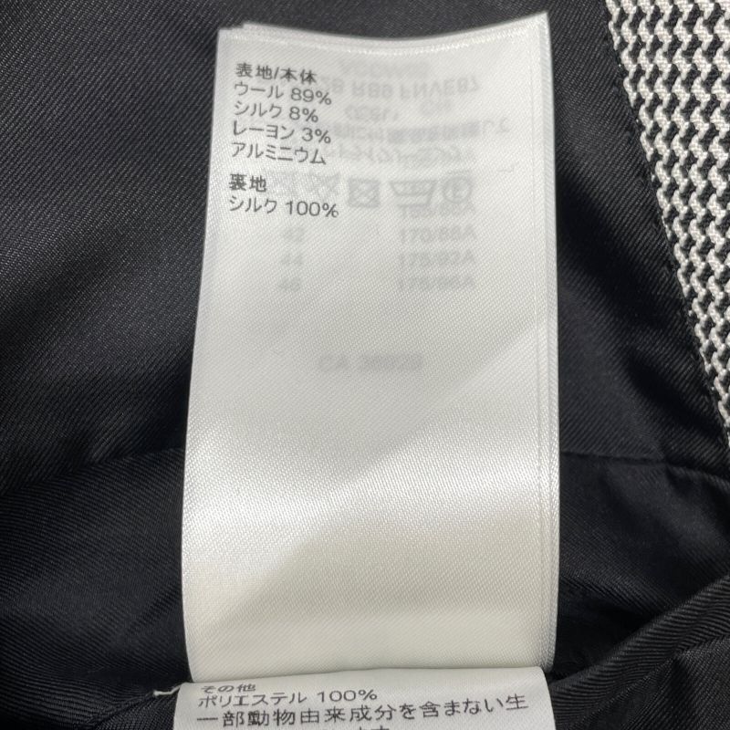 Louis Vuitton Rw222b RB9 Fnve87 Tie Detail