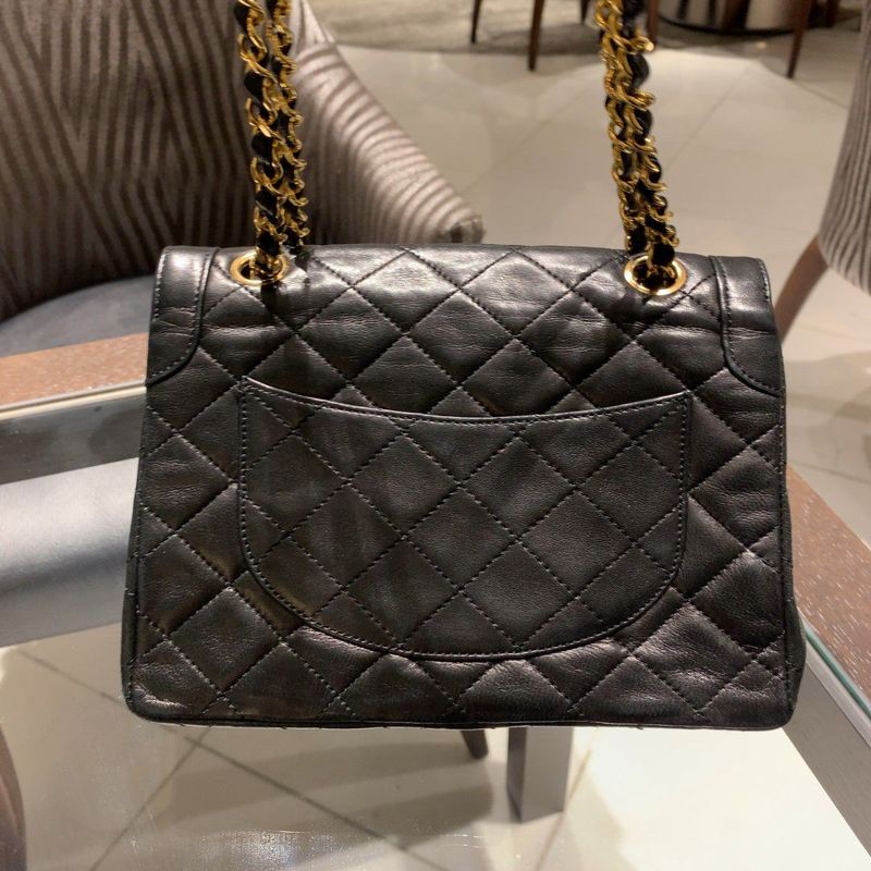 ◎ Authentic Chanel Paris Limited Matelasse Shoulder Bag Chain Black Gold